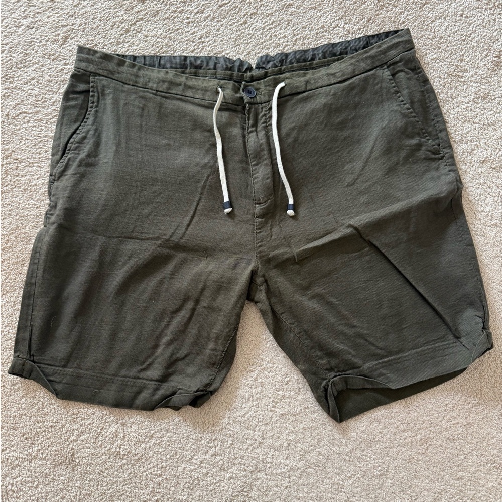 Zara Olive Men's Flat Front Shorts